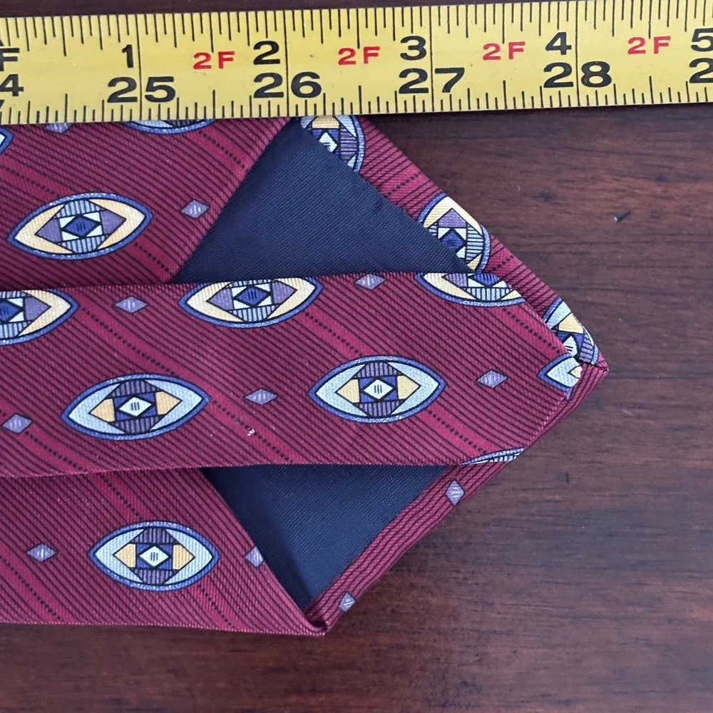 Parisian Signature Men's‎ Burgundy Necktie Geometric Pattern Silk Blend VTG 90's